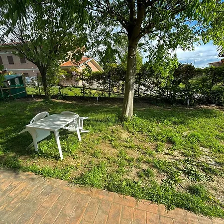 Apartment Intero Con Giardino In Palazzo Del 1600 *