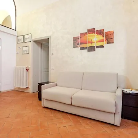 아파트 Intero Con Giardino In Palazzo Del 1600 *