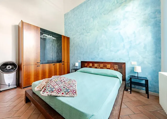 Intero Con Giardino In Palazzo Del 1600