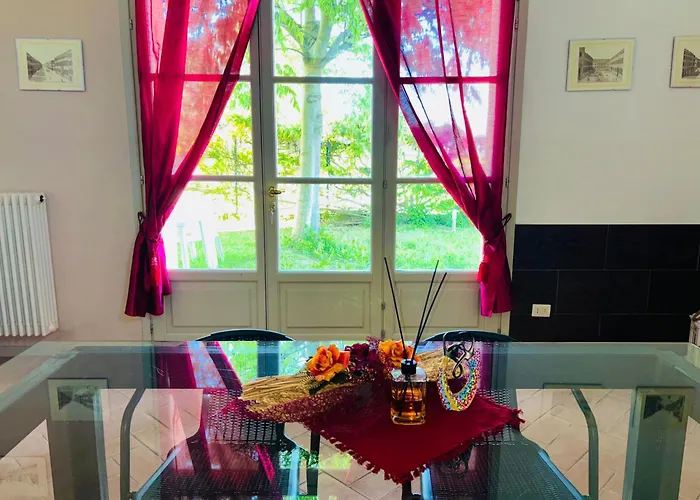 Intero Con Giardino In Palazzo Del 1600